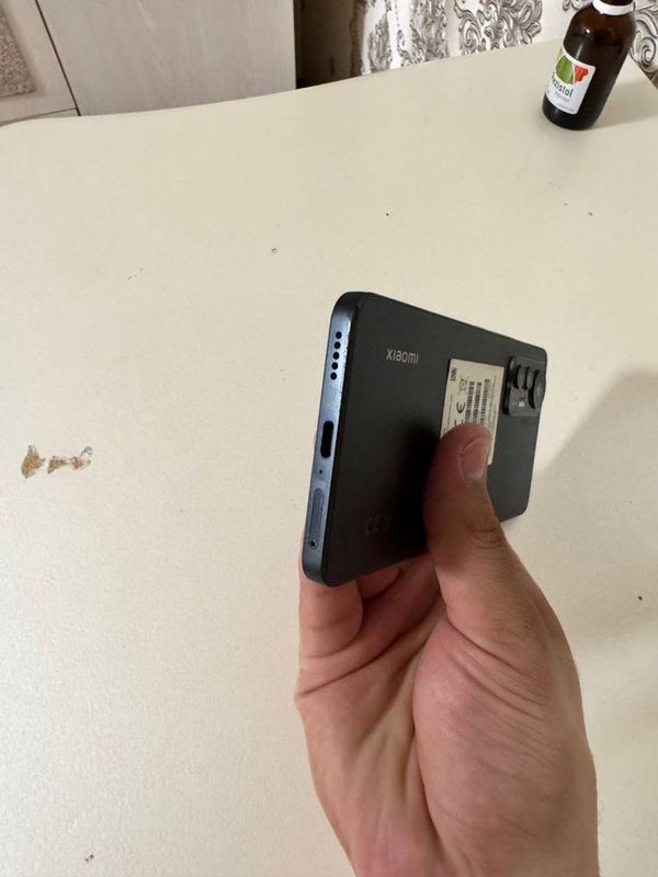 xiom 12 lite.