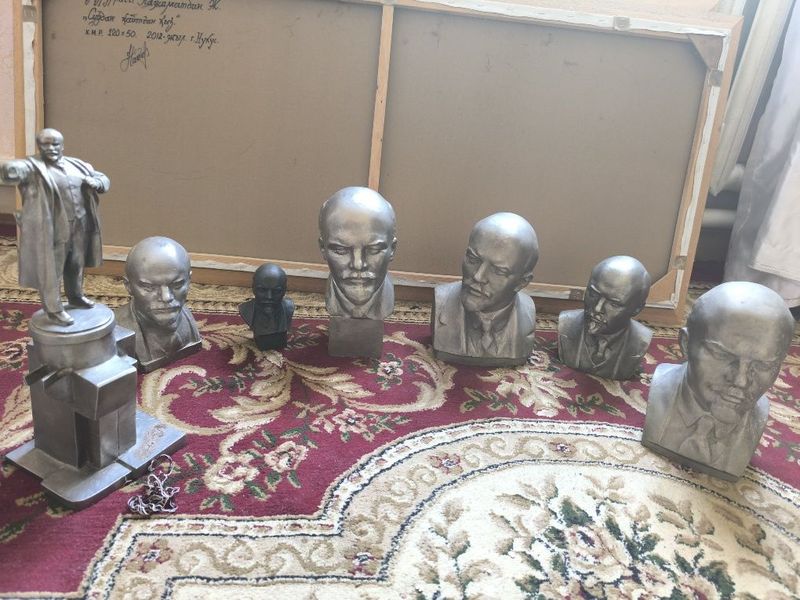 ПродаётсЯ Бюсты Ленина ПродаётсЯ Бюсты Ленина