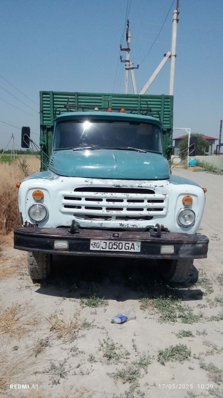 Zil 130 holati yaxshi Zil 130 holati yaxshi