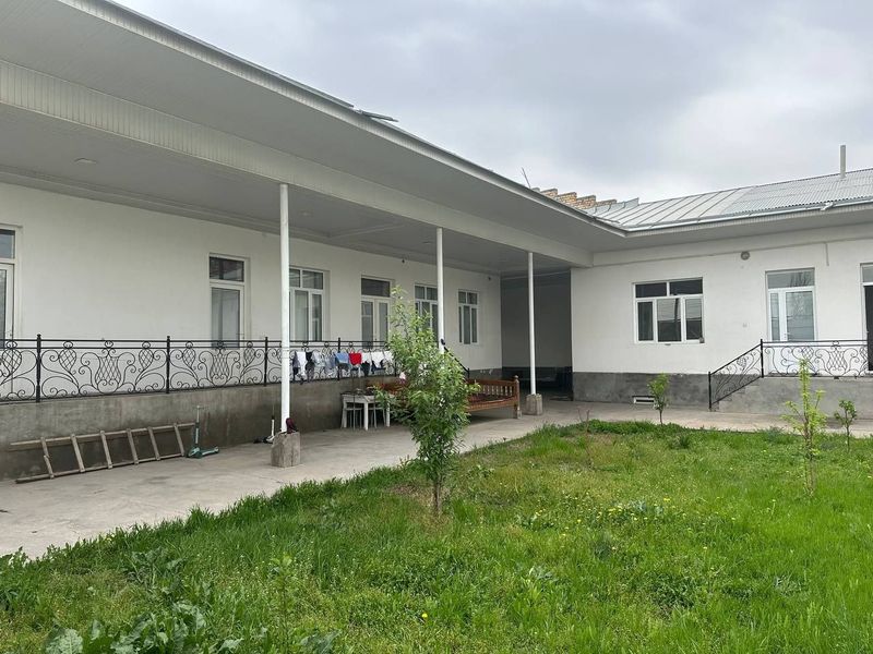 Yoshlik maxallasi 1km postdan kirganda Yoshlik maxallasi 1km postdan kirganda