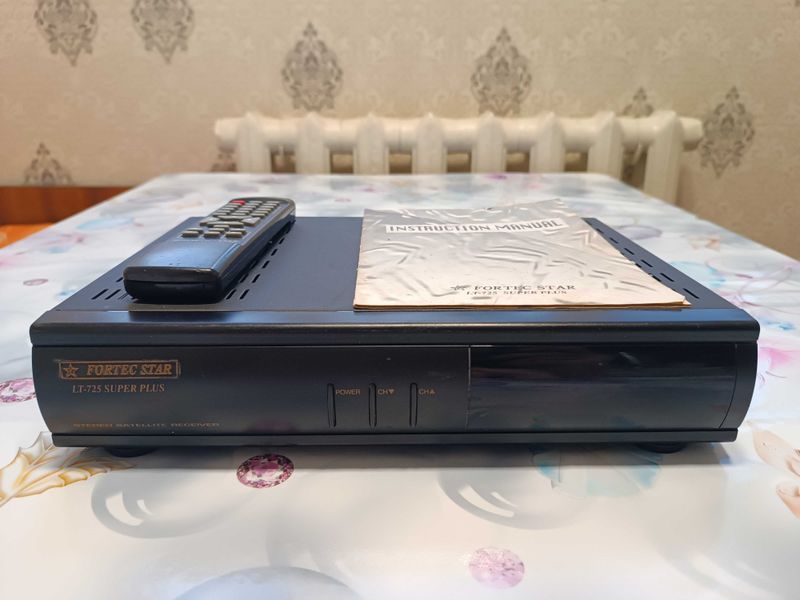 Аналоговый спутниковый тюнер Fortec Star LT-725 Super Plus