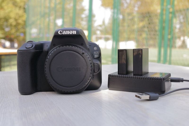 Canon EOS 200D Body Canon EOS 200D Body