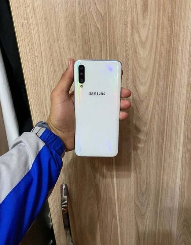 Samsung a50 4/64 Aybi oldi kamera ozgina chang kirgan Ime root qib ik Samsung a50 4/64 Aybi oldi kamera ozgina chang kirgan Ime root qib ik