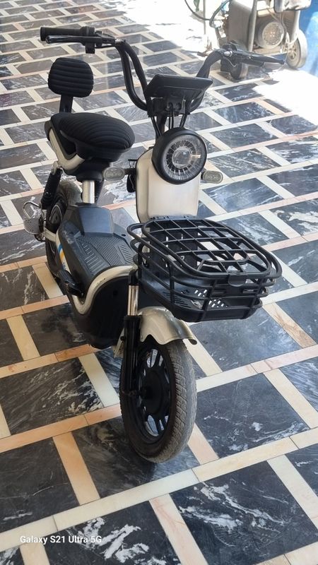 Moto skuter 2022