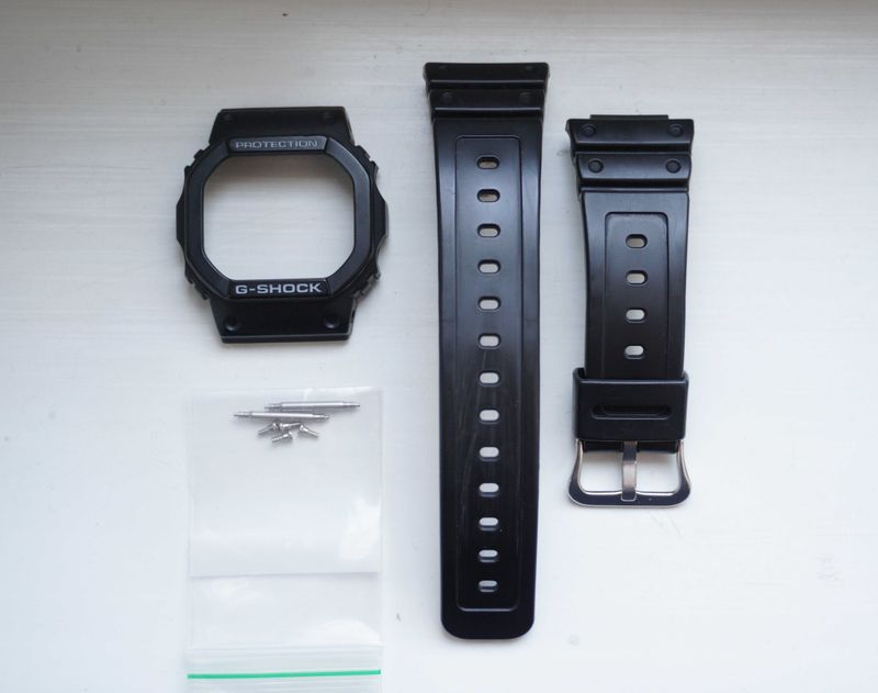 Безель и ремешок Casio DW 5600 Безель и ремешок Casio DW 5600