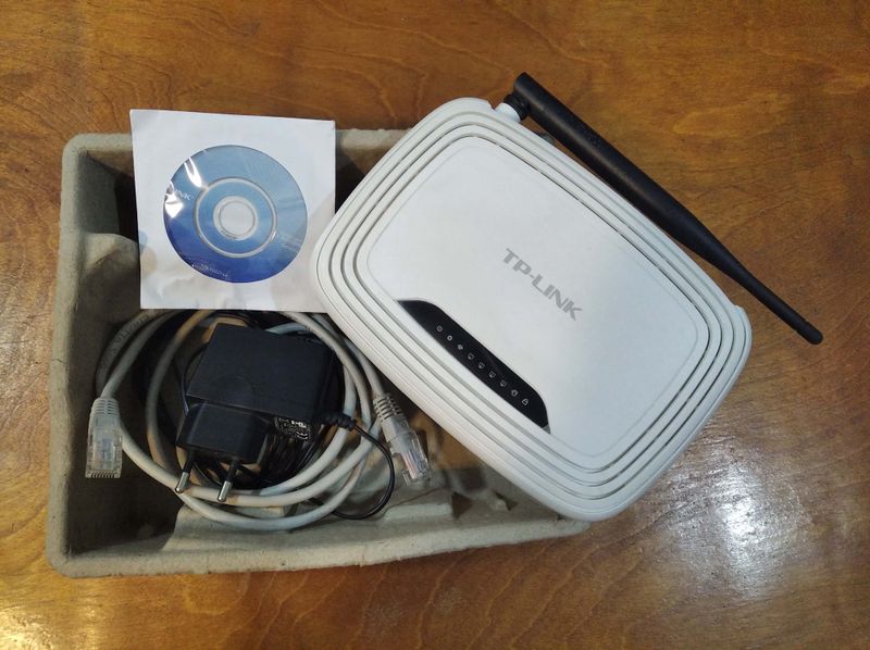 Router TP-Link TL-WR740N 150Mbps. Router TP-Link TL-WR740N 150Mbps.