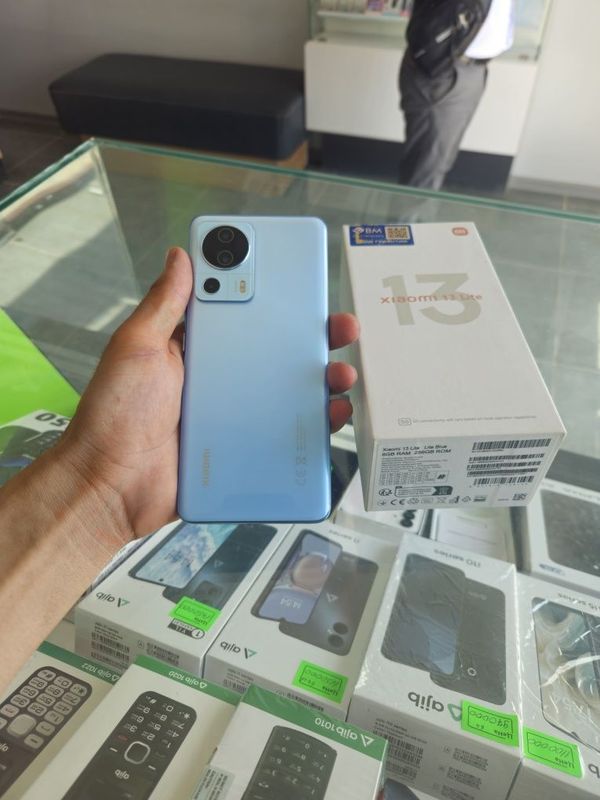 Xiaomi mi 13 lite 8/256 Xiaomi mi 13 lite 8/256