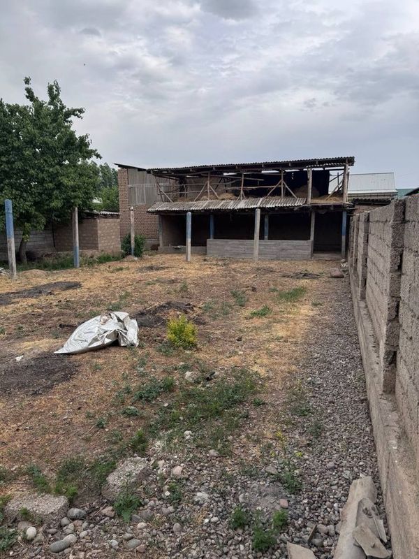 Продам землю в махалле Навои (Янги Базар) срочно канализация есть Продам землю в махалле Навои (Янги Базар) срочно канализация есть