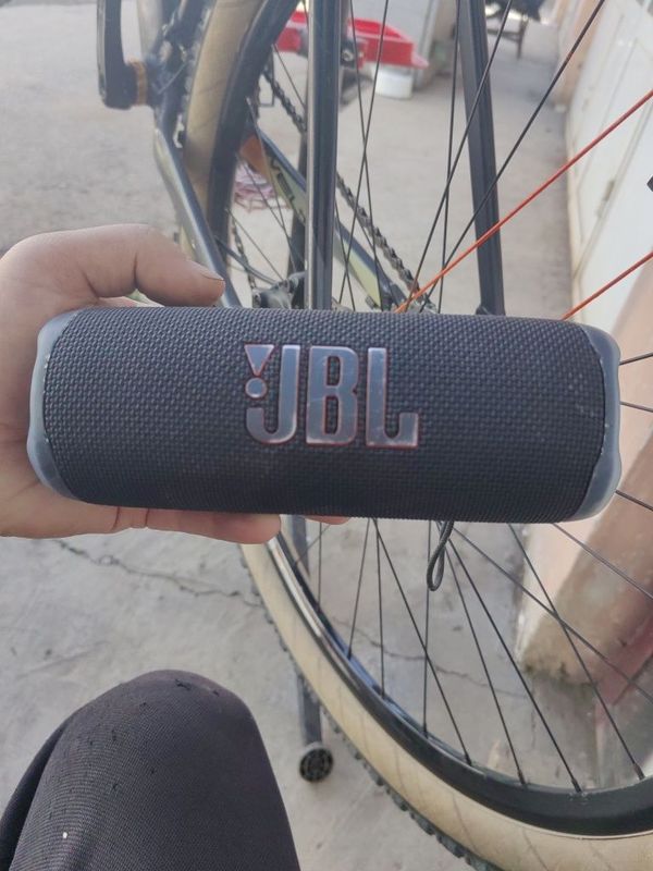 Jbl flip 6 оргинал Jbl flip 6 оргинал