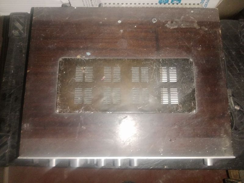 Срочно продаю калонка с уселителем Срочно продаю калонка с уселителем