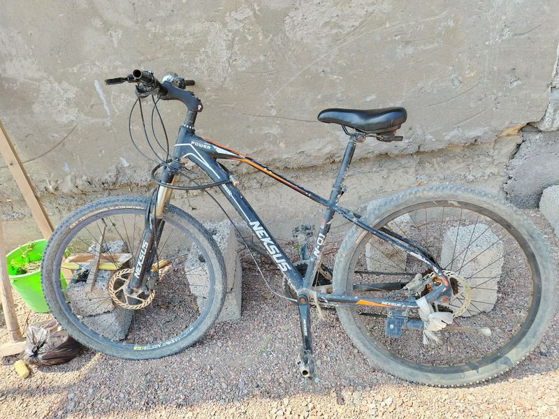 Velosiped sotiladi Velosiped sotiladi