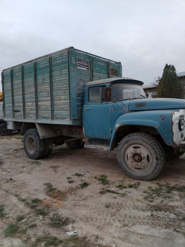 Zil 130 sotiladi kelshilgan holda