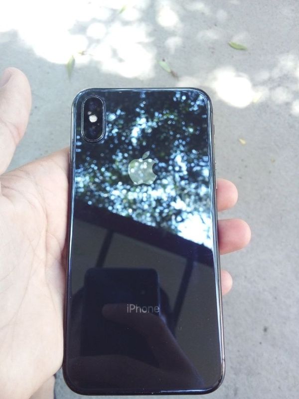 Iphone X sotiladi