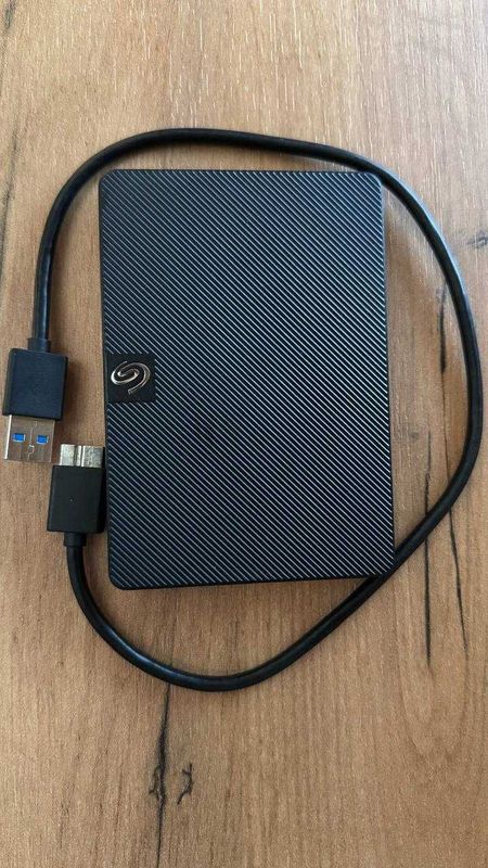 Seagate HDD USB hard 2Tb жоский диск Seagate HDD USB hard 2Tb жоский диск