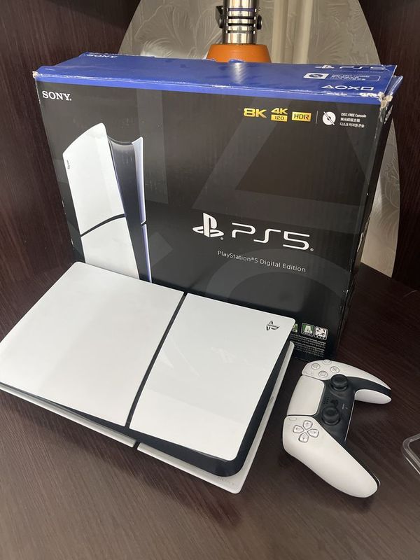Sony PlayStation PS5 Digital Edition Sony PlayStation PS5 Digital Edition