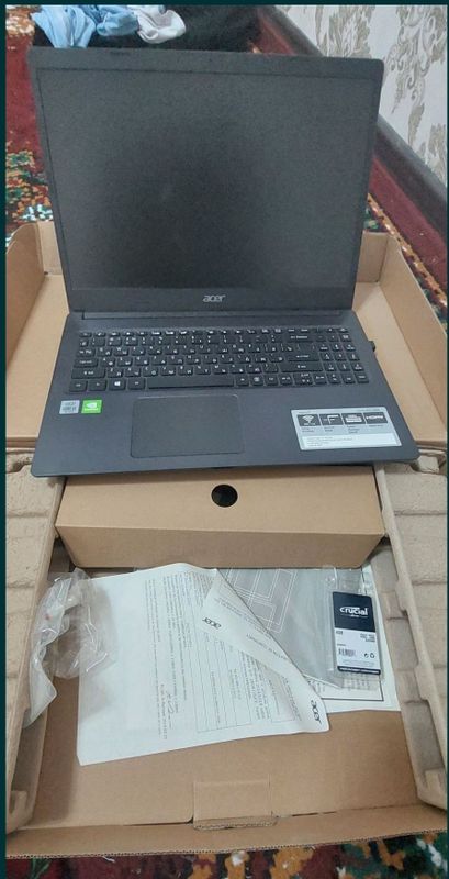 Acer noutbuk pashti tiniq sotiladi pul kerak.