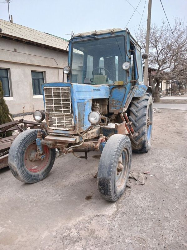 MTZ 80 SOTILADi yaxshi texnika