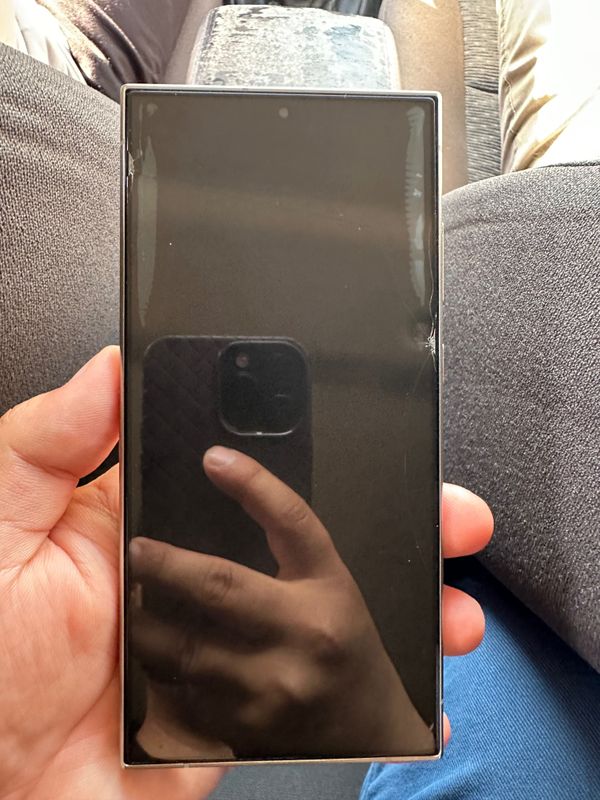 Samsung S24 Ultra. Samsung S24 Ultra.