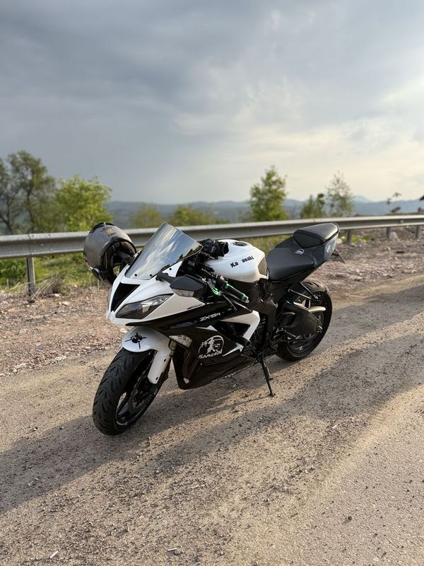 Kawasaki zx6r