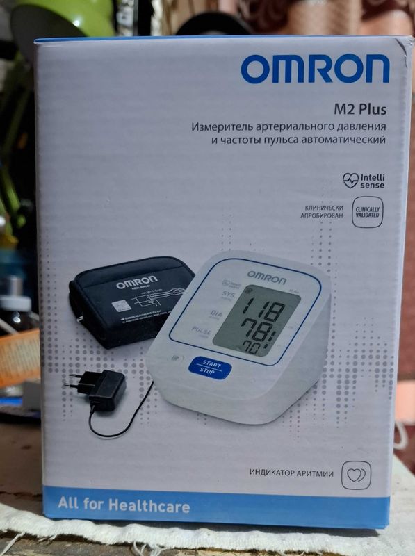 Продается тонометр Omron M2 plus