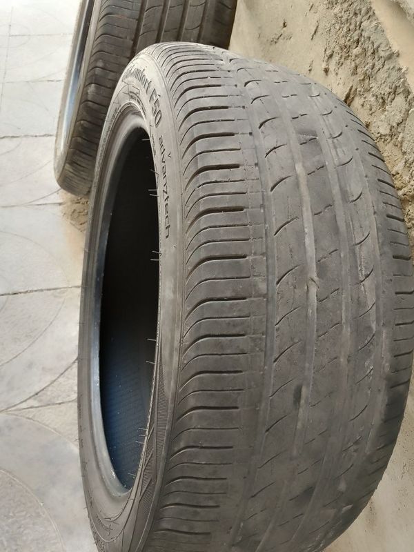 255/45 R20 шины 2 штука 255/45 R20 шины 2 штука