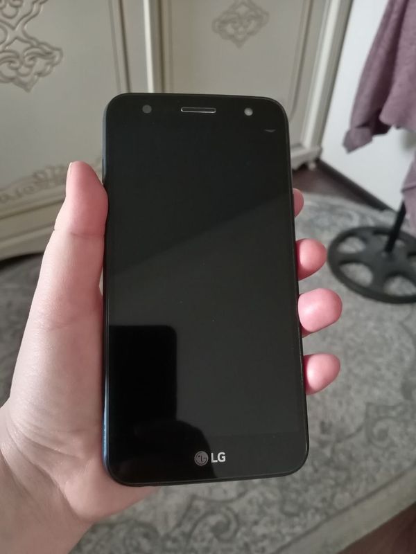 Продаётся телефон LG x5