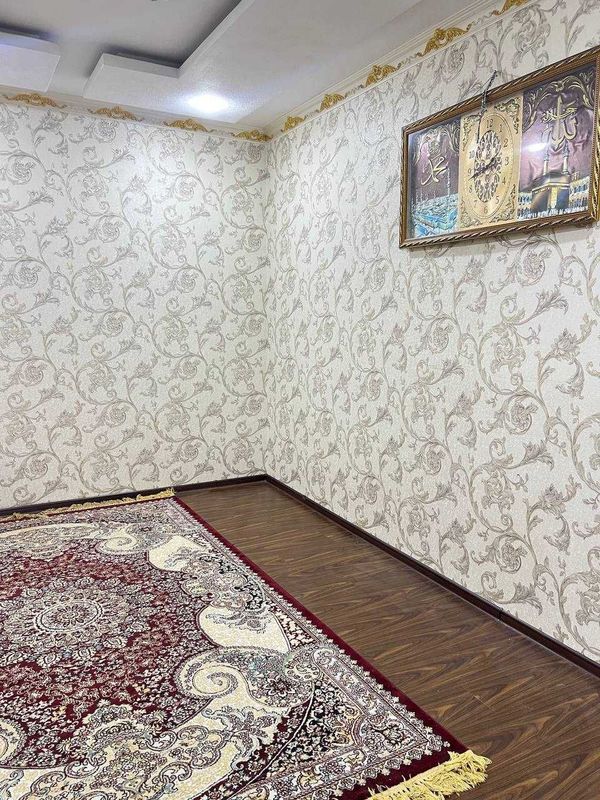 Сдаётся комната для девушки Сдаётся комната для девушки