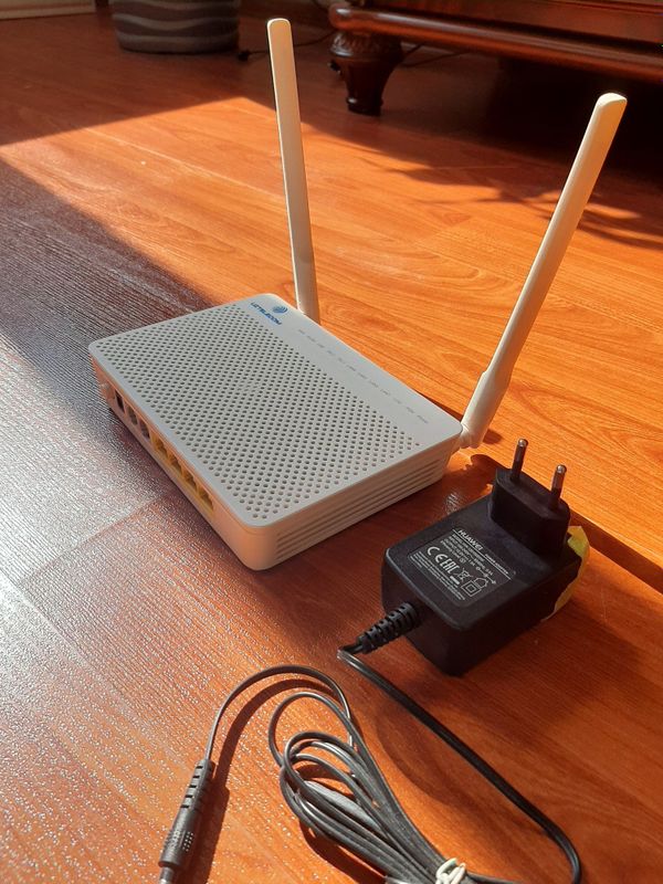 GPON роутер HG8245H5 (Huawei)