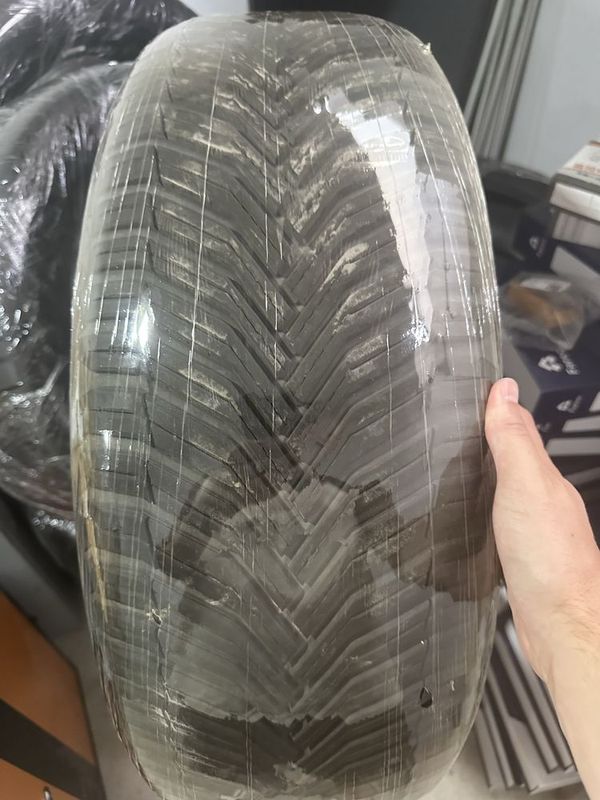 Michelin Crossclimate 2 235/55 R19 Michelin Crossclimate 2 235/55 R19