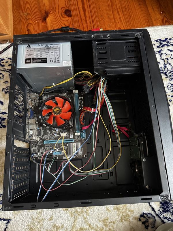 Компьютер на i7 в рабочем состояние Компьютер на i7 в рабочем состояние