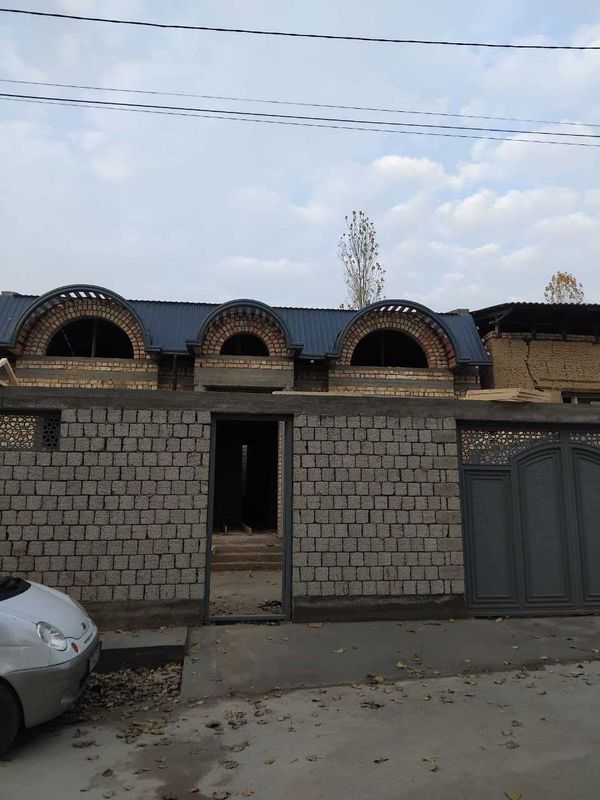 Srochniy sotiladi. Keles Qoplonbekda 2 sutuv 5ta xona karopka 55.000$ Srochniy sotiladi. Keles Qoplonbekda 2 sutuv 5ta xona karopka 55.000$