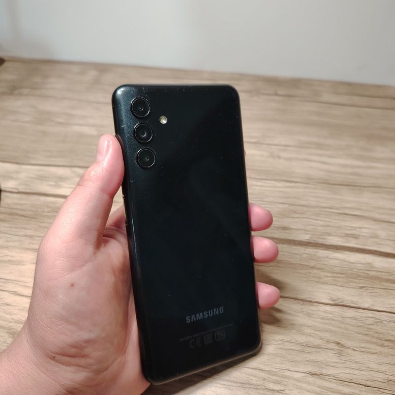 Samsung A04S sotiladi