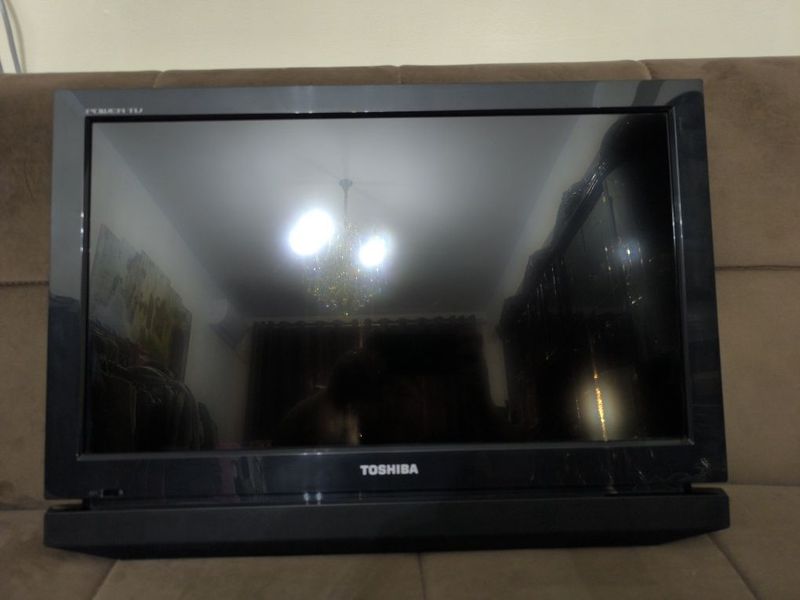 Toshiba (Тошиба) 24"