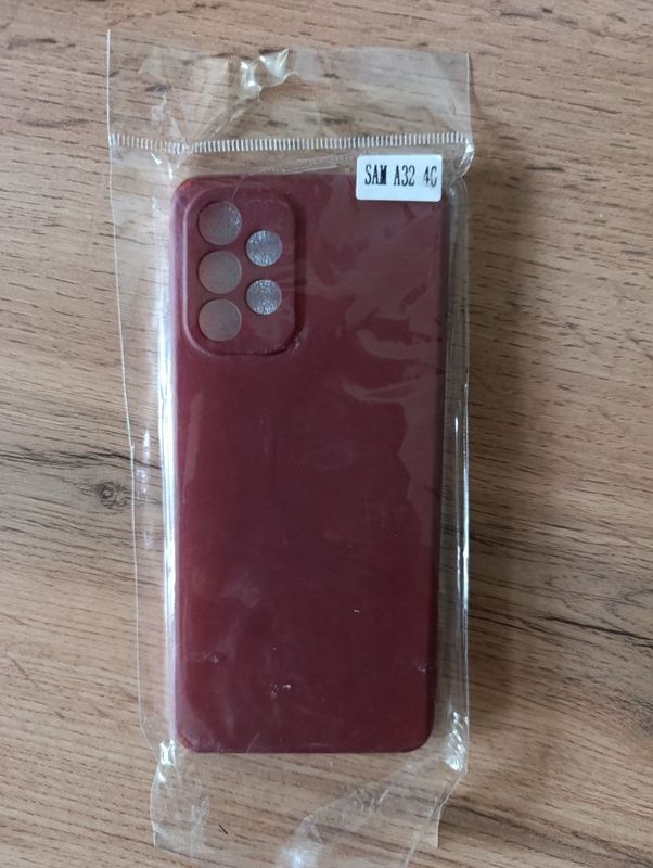 Продам чехол для телефона Самсунг А32 4G новый,лежит без надобности. Продам чехол для телефона Самсунг А32 4G новый,лежит без надобности.
