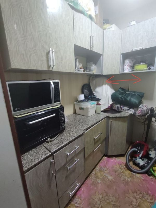 Продаю кухонный гарнитуру Продаю кухонный гарнитуру
