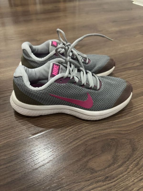 Кроссовки Nike оригинал. Кроссовки Nike оригинал.