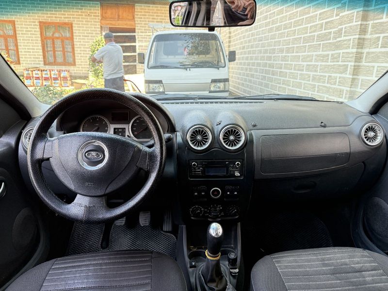 Lada Largus Vesta