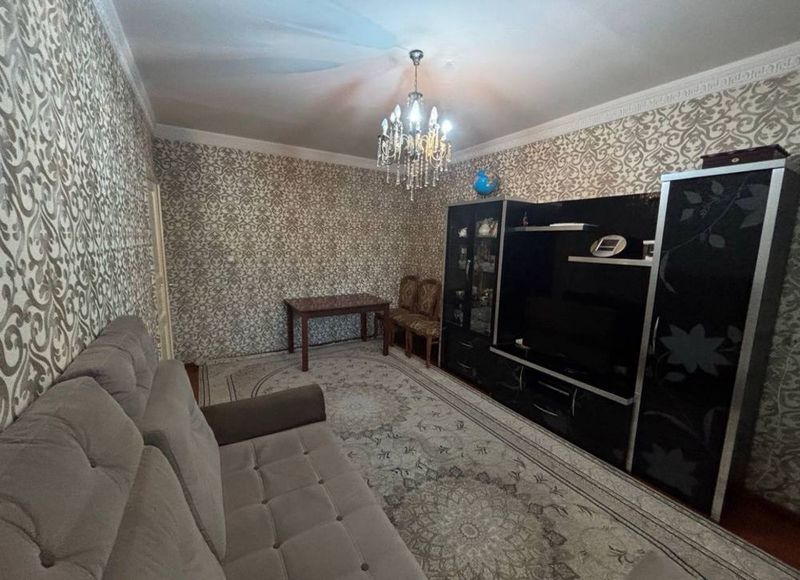 Срочно! 2/1/4 Буюк Ипак Йюли, Салом чайхана, 77 серия кирпич 2х6 ,67м2 Срочно! 2/1/4 Буюк Ипак Йюли, Салом чайхана, 77 серия кирпич 2х6 ,67м2