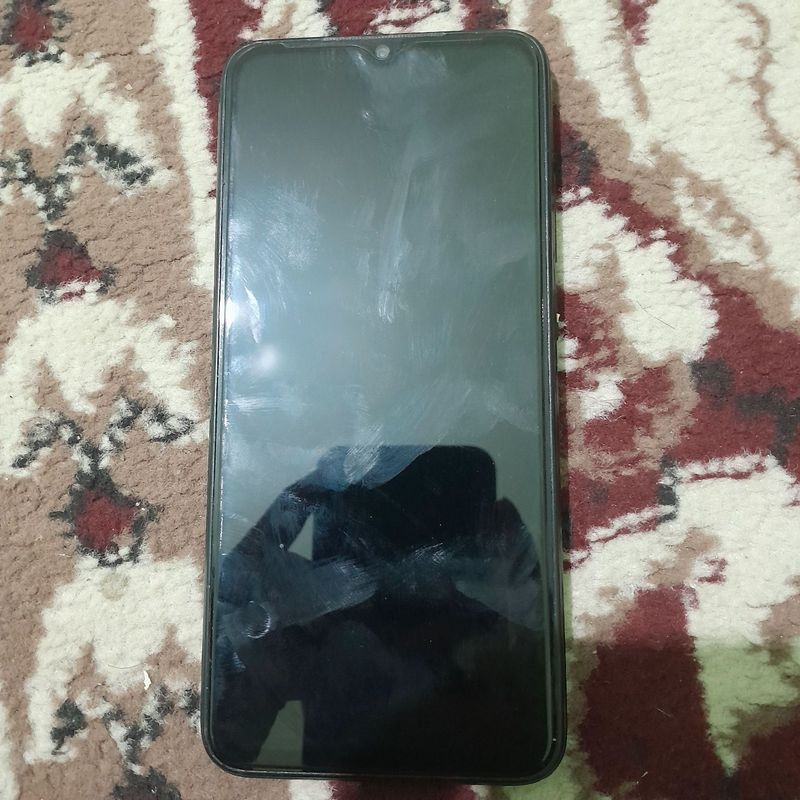 Poco C51 sotiladi naqtga