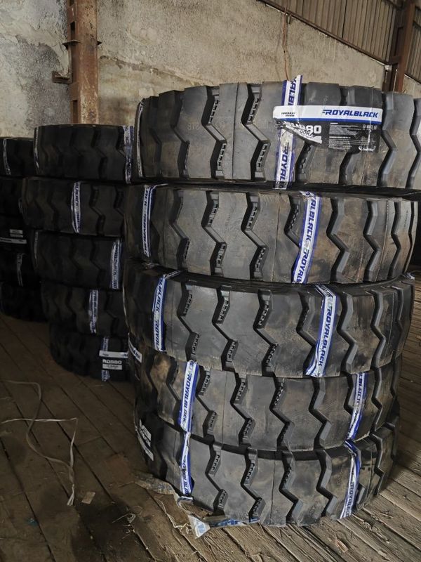 Грузовые шины 12.00R20 22 pr карьерный Грузовые шины 12.00R20 22 pr карьерный
