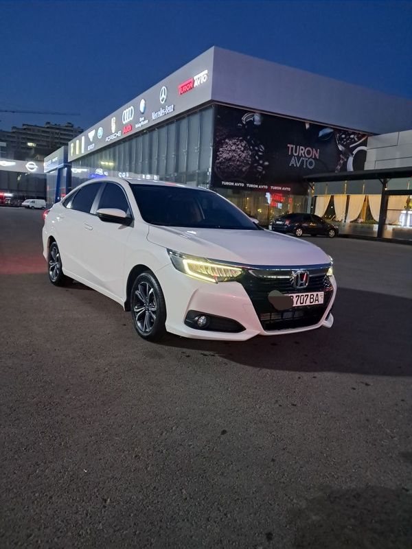 Honda kreda sotiladi Honda kreda sotiladi