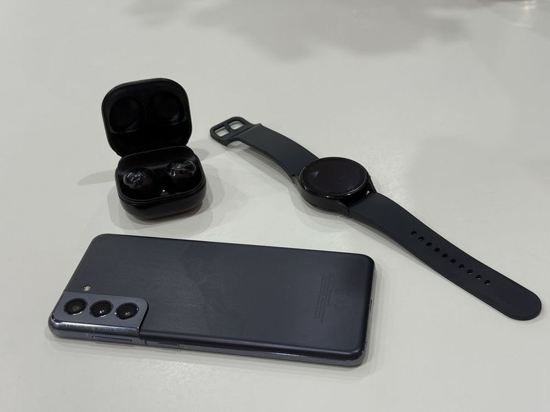S21 5G SAMSUNG + Watch5 + BudsPro S21 5G SAMSUNG + Watch5 + BudsPro