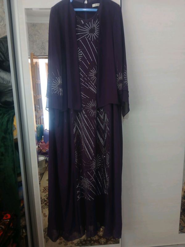 Abaya ko'yne toshlari yonib turadi Abaya ko'yne toshlari yonib turadi