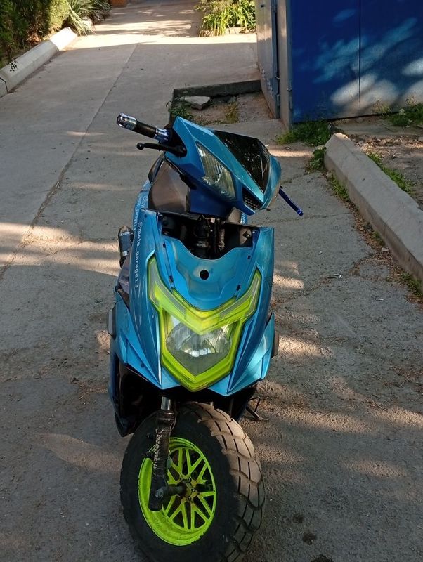 Продам скутер Smart 175cc Продам скутер Smart 175cc