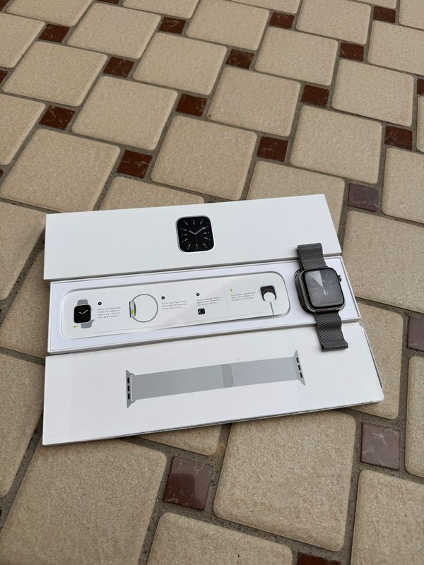 Apple Watch 6 44m Milanese Loop Saphire Glass Apple Watch 6 44m Milanese Loop Saphire Glass