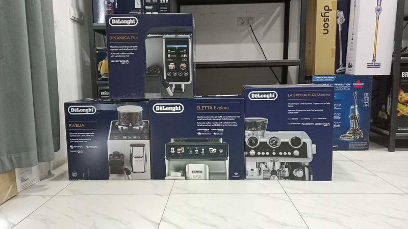 Кофемашина Delonghi Dinamica Plus
