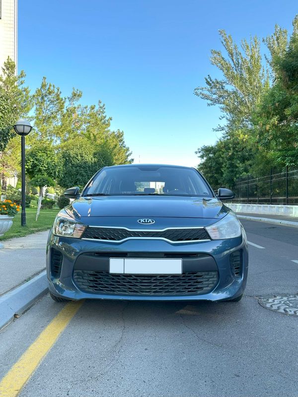 Продается Kia Rio 2018г (108 тыс пробег) Цвет Синий Дымчатый Продается Kia Rio 2018г (108 тыс пробег) Цвет Синий Дымчатый