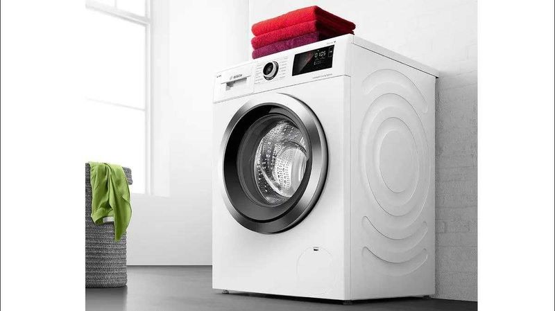 Стиральная машина Bosch на 8 кг Стиральная машина Bosch на 8 кг