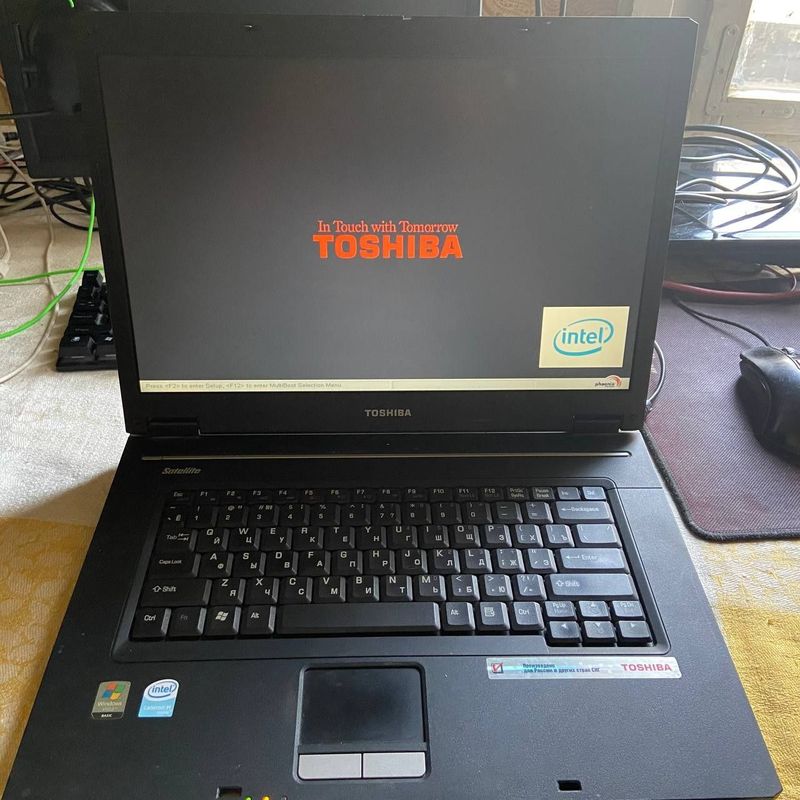 Noutbuk toshiba sotiladi Noutbuk toshiba sotiladi