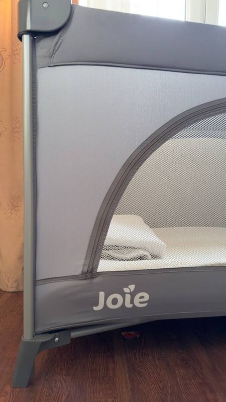 Продаю детский манеж-кроватка Joie Продаю детский манеж-кроватка Joie